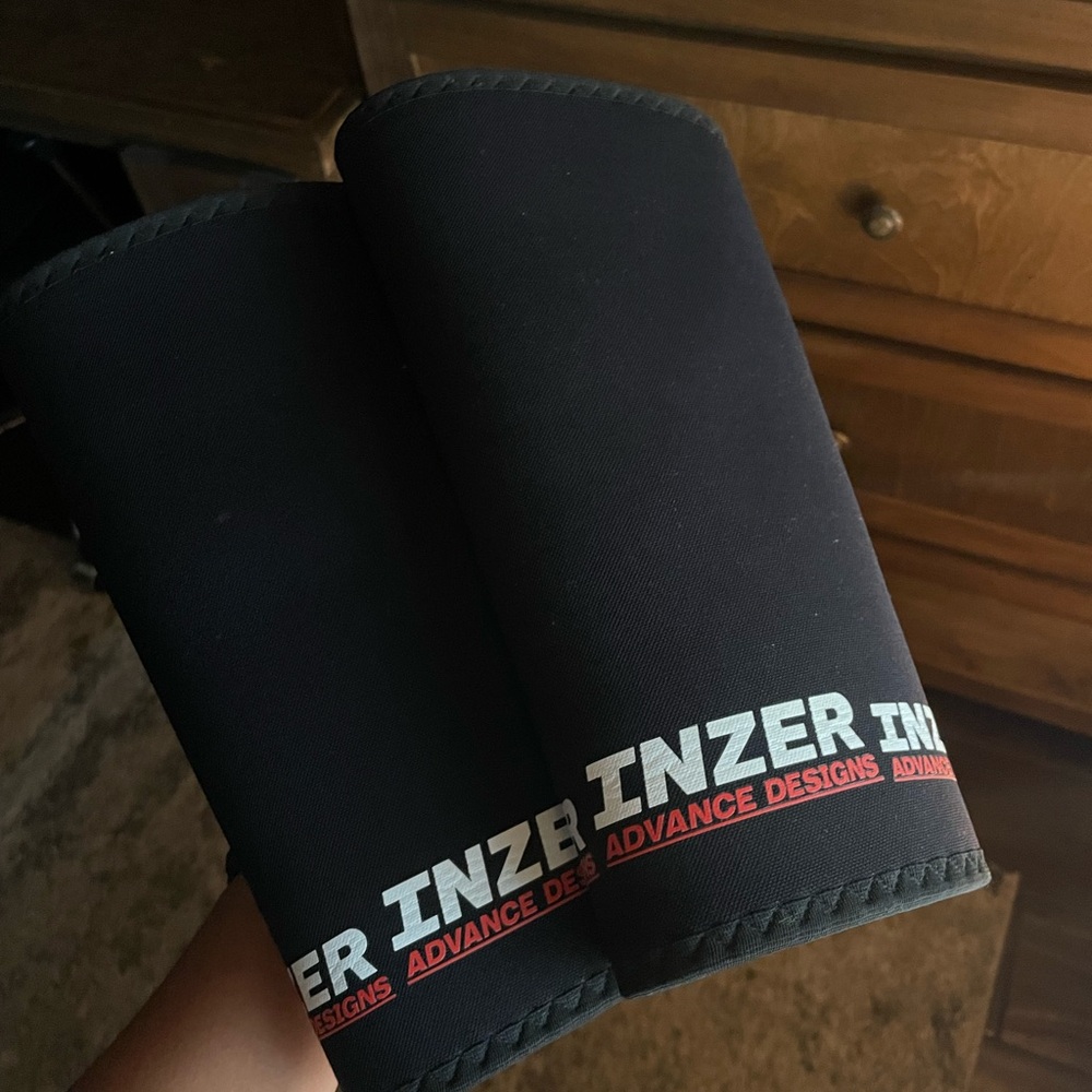 Inzer Black Knee Sleeves size M